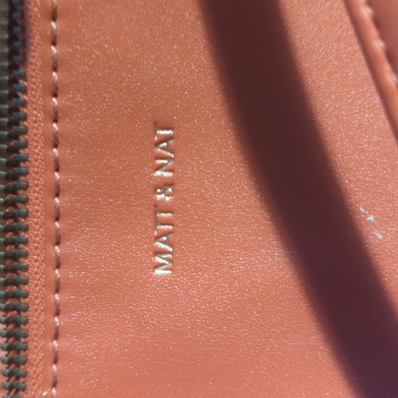 Matt & Nat Crossbody bag - Picture 2 of 8